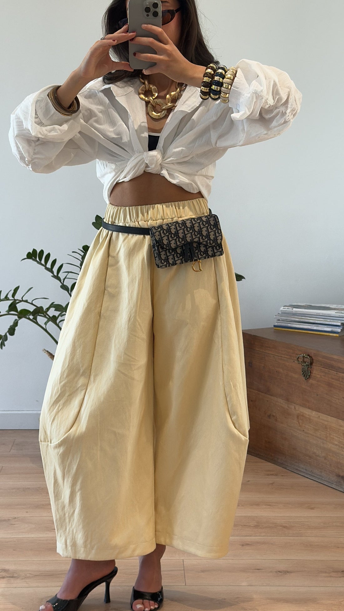 PANTALON SIMILI JAUNE « ALEXANDRIE »